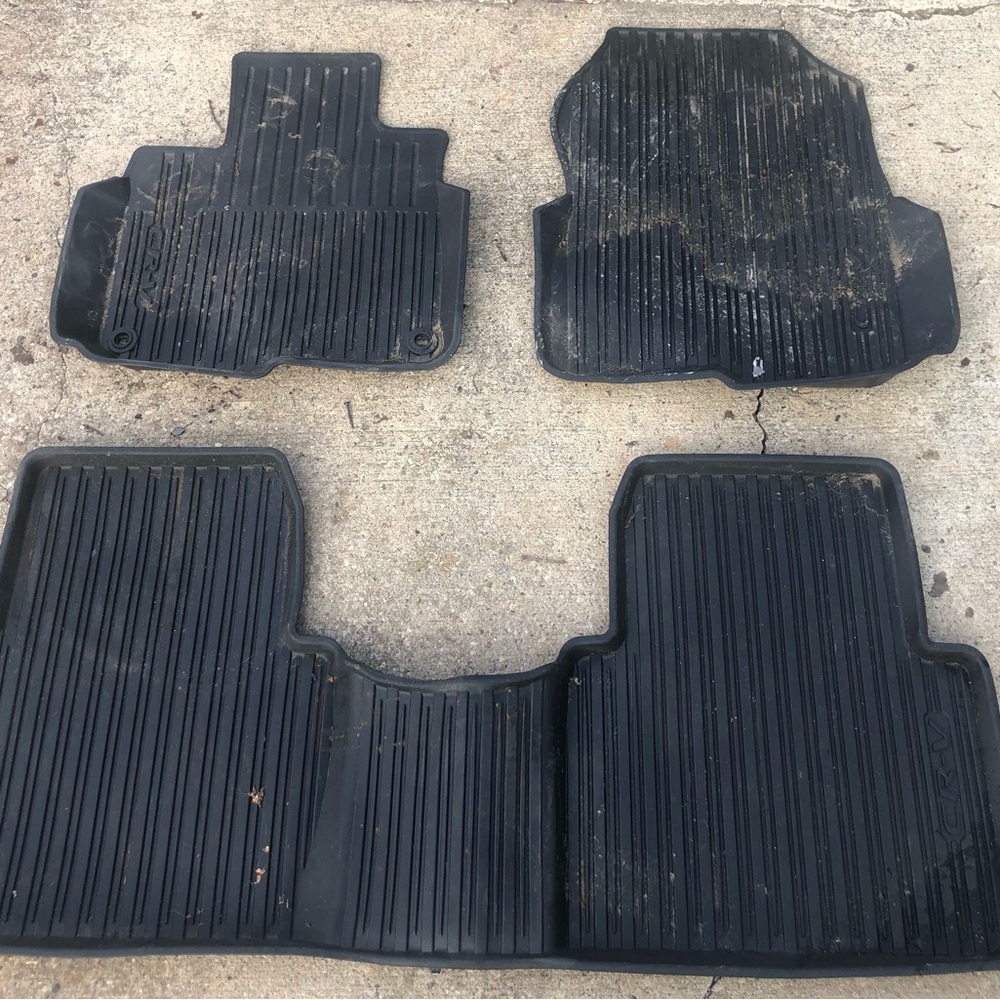Honda CRV All Season High Wall Floor Mat Set